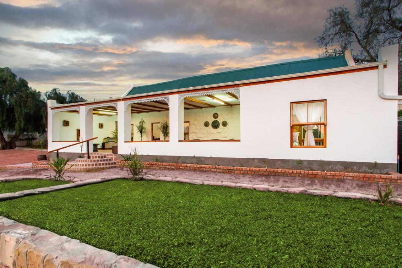 Ravenscliff White House Villa Oudtshoorn Exterior photo