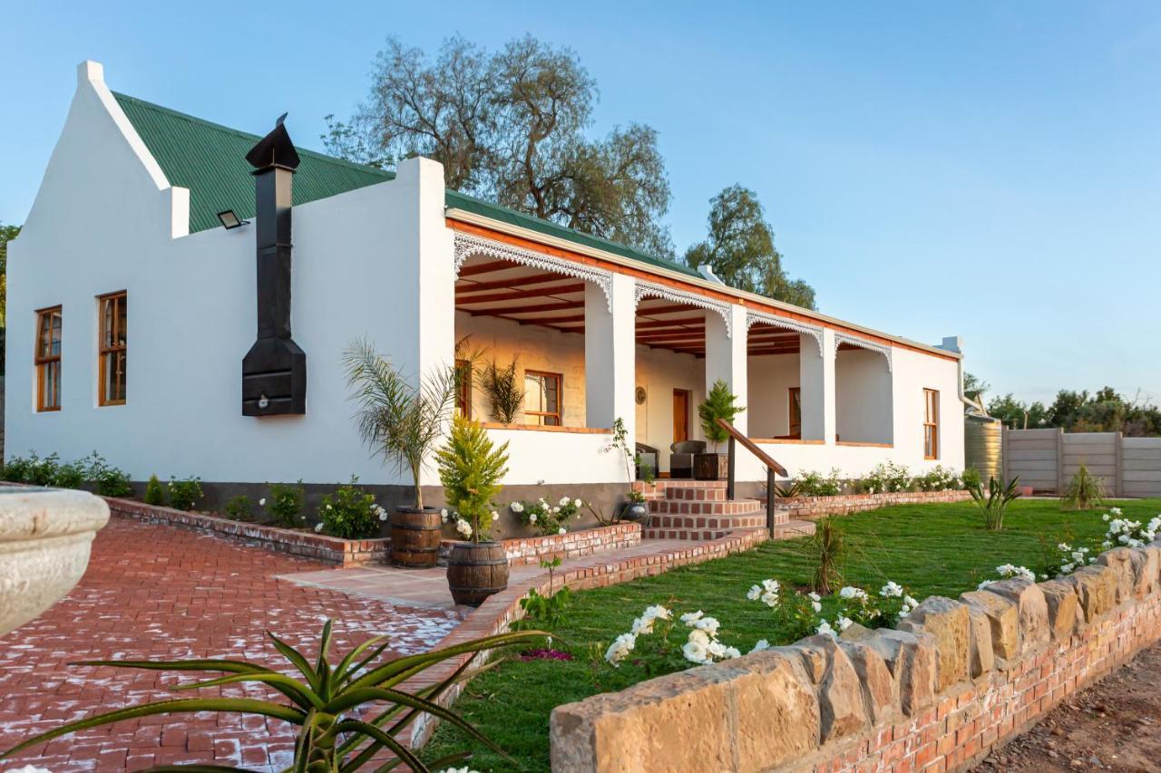 Ravenscliff White House Villa Oudtshoorn Exterior photo